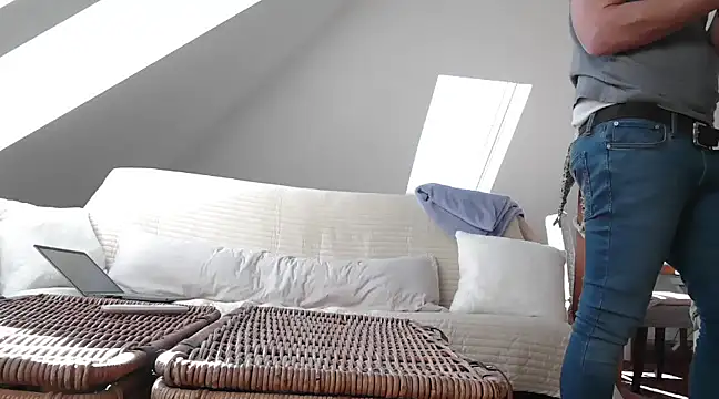 Snapshot of maxmueller321 chatting on 03.19.25 maxmueller321 online show from 03.19.25