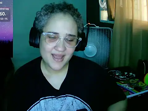 Snapshot of lolalicious_758 chatting on 10.06.25 lolalicious 758 online show from 10.06.25