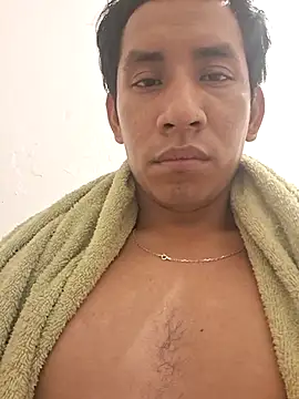 Snapshot of aych chatting on 03.04.26 aych online show from 03.04.26