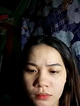 Ngoc-Trinh online show from 12.21.24