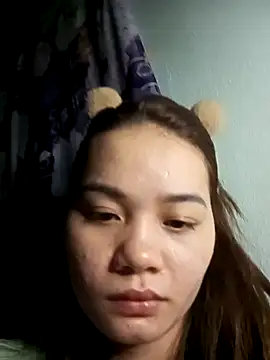 Ngoc-Trinh online show from 01.18.25