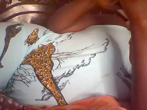 missarpie online show from 12.15.25