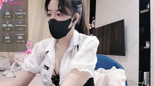 TuyetNhi2k6 online show from 02.21.25