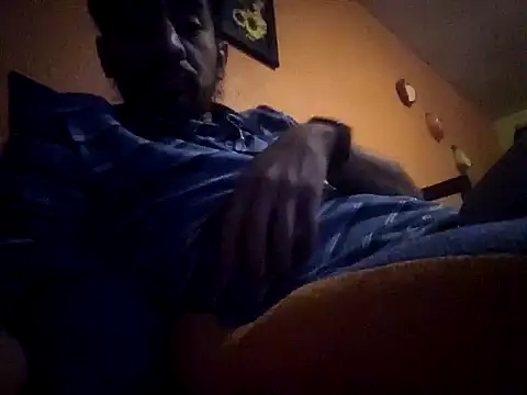 Angel Coronel online show from 12.04.24