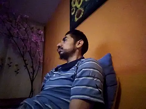 Angel Coronel online show from 12.04.24