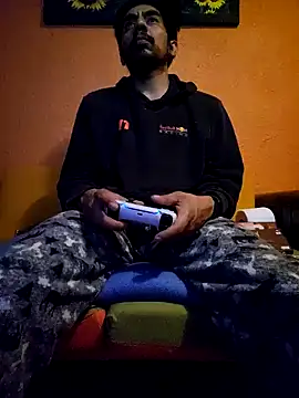 Angel Coronel online show from 01.28.25