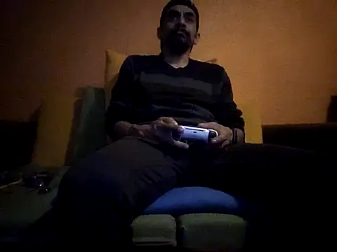 Angel Coronel online show from 02.14.25