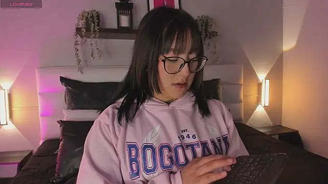 sofi bakerr online show from 04.20.26