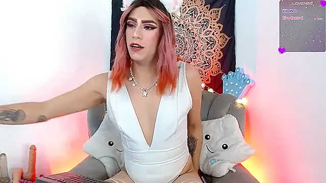 tevenwhiite online show from 02.05.25