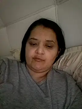 Snapshot of sarahhh1987 chatting on 03.31.26 sarahhh1987 online show from 03.31.26