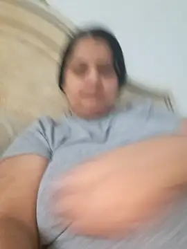 Snapshot of sarahhh1987 chatting on 04.07.26 sarahhh1987 online show from 04.07.26