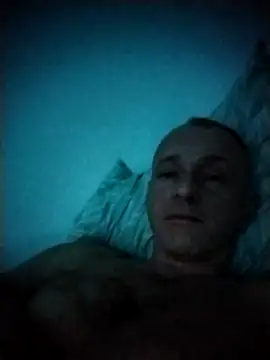 Snapshot of Singlepennis chatting on 03.21.25 Singlepennis online show from 03.21.25