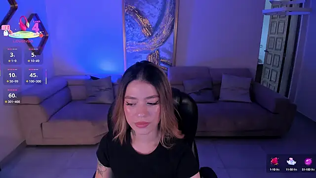 Snapshot of ViolettHansson chatting on 02.28.25 ViolettHansson online show from 02.28.25