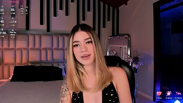 ViolettHansson online show from 02.20.26