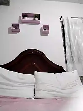 lunanataly online show from 02.27.25