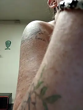 PhatAss Kummmilla online show from 09.12.25