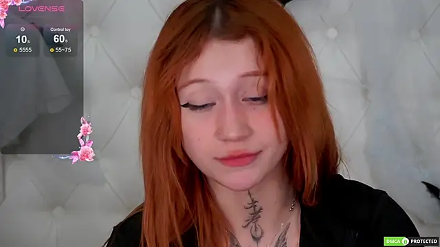 Snapshot of Eva_Cramer chatting on 10.18.25 Eva Cramer online show from 10.18.25