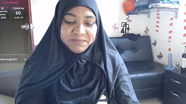 Snapshot of Aaliyah_brown chatting on 02.17.25 Aaliyah brown online show from 02.17.25