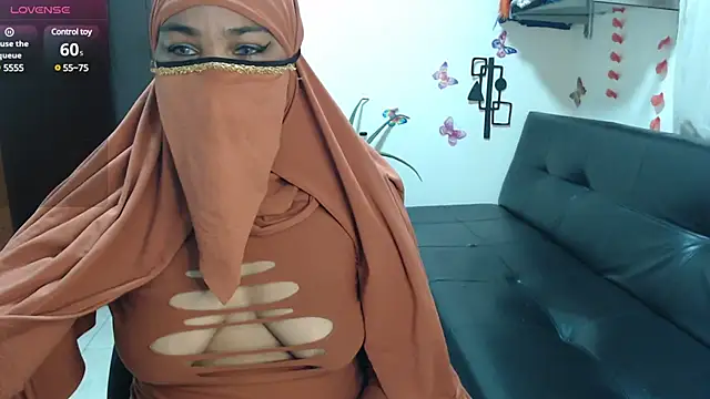 Snapshot of Aaliyah_brown chatting on 03.06.25 Aaliyah brown online show from 03.06.25