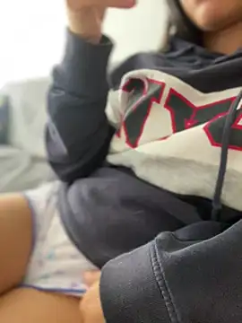 Snapshot of Salome_golvert chatting on 12.19.24 Salome golvert online show from 12.19.24