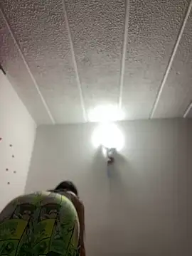 Snapshot of Salome_golvert chatting on 12.25.24 Salome golvert online show from 12.25.24