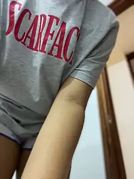 Snapshot of Salome_golvert chatting on 12.31.24 Salome golvert online show from 12.31.24