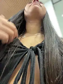 Snapshot of Salome_golvert chatting on 01.31.25 Salome golvert online show from 01.31.25