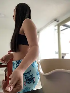 Snapshot of Salome_golvert chatting on 10.23.25 Salome golvert online show from 10.23.25