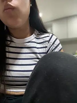 Snapshot of Salome_golvert chatting on 11.05.25 Salome golvert online show from 11.05.25