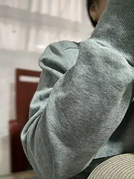 Snapshot of Salome_golvert chatting on 11.20.25 Salome golvert online show from 11.20.25