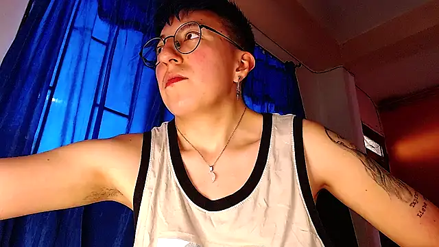 Snapshot of Sexyboy_666 chatting on 10.06.25 Sexyboy 666 online show from 10.06.25