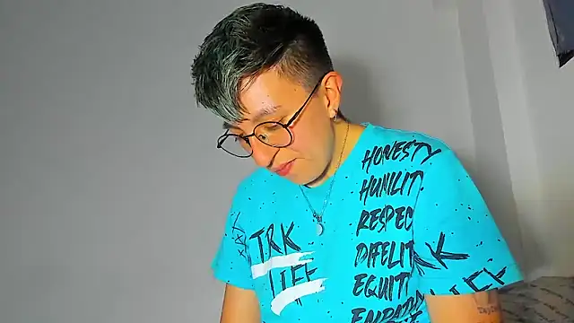 Sexyboy 666 online show from 12.17.25