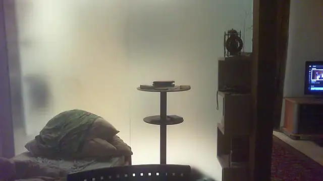 Snapshot of Mike_12hot chatting on 09.10.25 Mike 12hot online show from 09.10.25