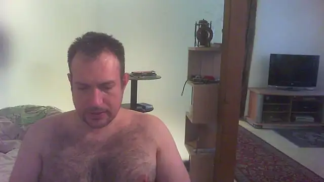 Snapshot of Mike_12hot chatting on 11.25.25 Mike 12hot online show from 11.25.25