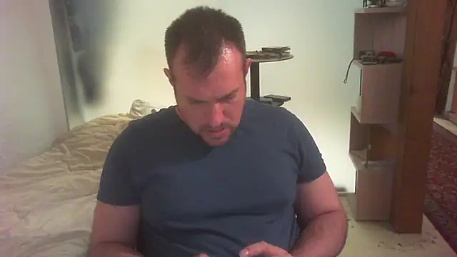 Snapshot of Mike_12hot chatting on 12.18.25 Mike 12hot online show from 12.18.25