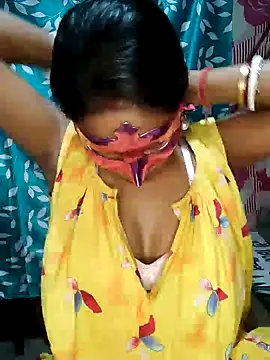 Snapshot of Bengoli--bhabhi chatting on 03.10.25 Bengoli--bhabhi online show from 03.10.25