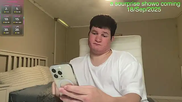 Snapshot of Lorenzo_hernandez chatting on 09.10.25 Lorenzo hernandez online show from 09.10.25