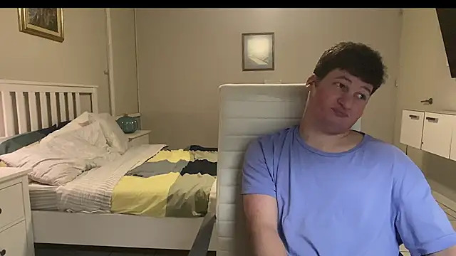 Snapshot of Lorenzo_hernandez chatting on 11.06.25 Lorenzo hernandez online show from 11.06.25