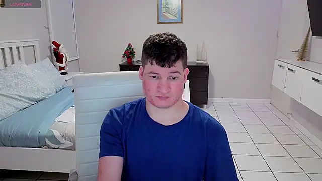 Snapshot of Lorenzo_hernandez chatting on 12.02.25 Lorenzo hernandez online show from 12.02.25