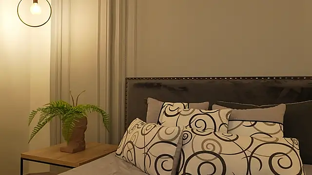 Snapshot of IrisBaker chatting on 11.16.25 IrisBaker online show from 11.16.25