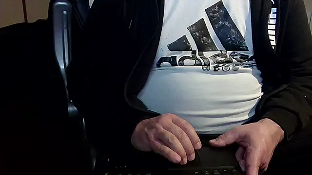 MultiOrgasmicLover online show from 12.20.25