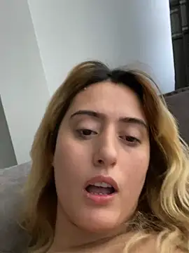 Snapshot of afrodizyak chatting on 02.18.26 afrodizyak online show from 02.18.26