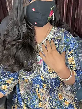 Snapshot of Tanvi-patil chatting on 12.23.24 Tanvi-patil online show from 12.23.24