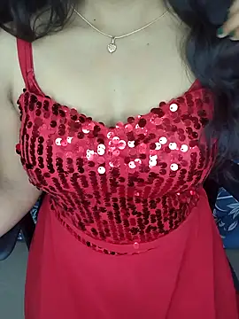 Snapshot of Tanvi-patil chatting on 12.31.24 Tanvi-patil online show from 12.31.24