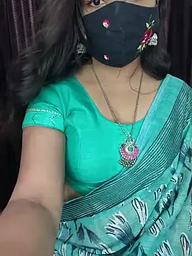 Snapshot of Tanvi-patil chatting on 03.22.25 Tanvi-patil online show from 03.22.25