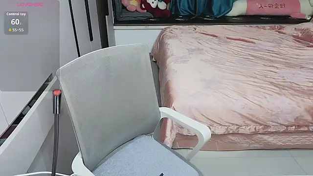 Snapshot of palzkybi123 chatting on 11.11.25 palzkybi123 online show from 11.11.25