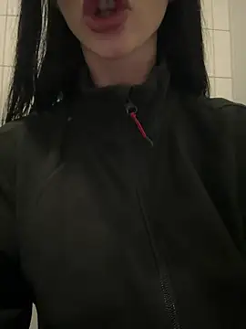 hrnxyygirl online show from 12.13.24