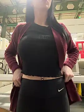 hrnxyygirl online show from 12.17.24