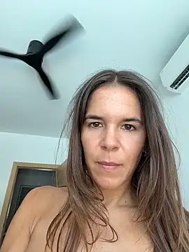 JuicyFruits93 online show from 05.26.26