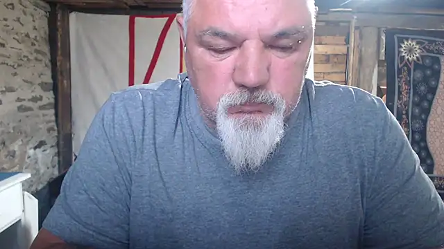 Snapshot of Newfiesausage1972 chatting on 06.21.26 Newfiesausage1972 online show from 06.21.26